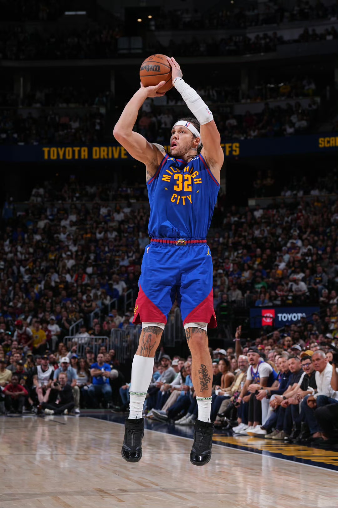 kaiyun-丹佛掘金训练开放日，国际比赛日外线爆发引欢呼，法甲在即，赛程密集仍需轮换-kaiyun