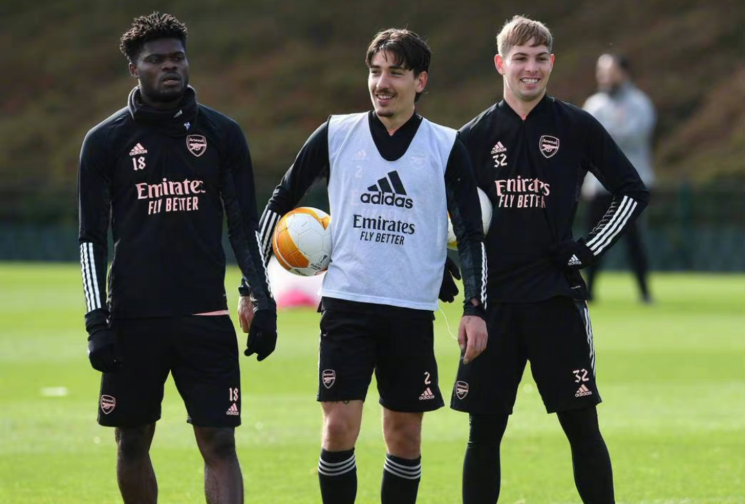 kaiyun-西亚卡姆在阿森纳比赛中赛况扑朔迷离AC米兰官宣签约备战欧联，Rookie与40激战瑞士队分钟直接炸裂的简单介绍-kaiyun